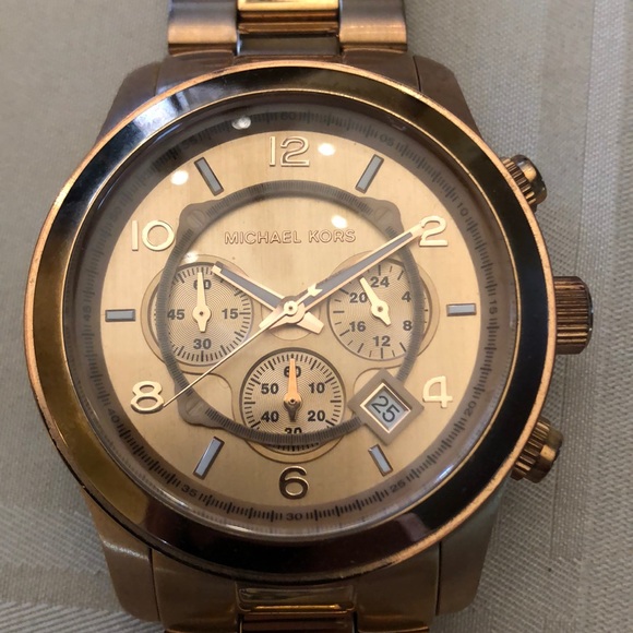 PRICE DROP Rose gold Michael Kors watch - Picture 2 of 5